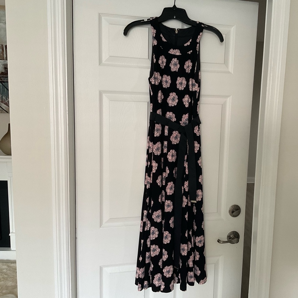 Floral Sleeveless Midi Dress